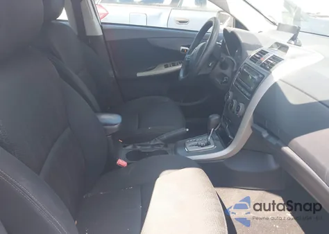 2012 Toyota Corolla S z USA, uszkodzony, nr VIN 2T1BU4EE1CC802799